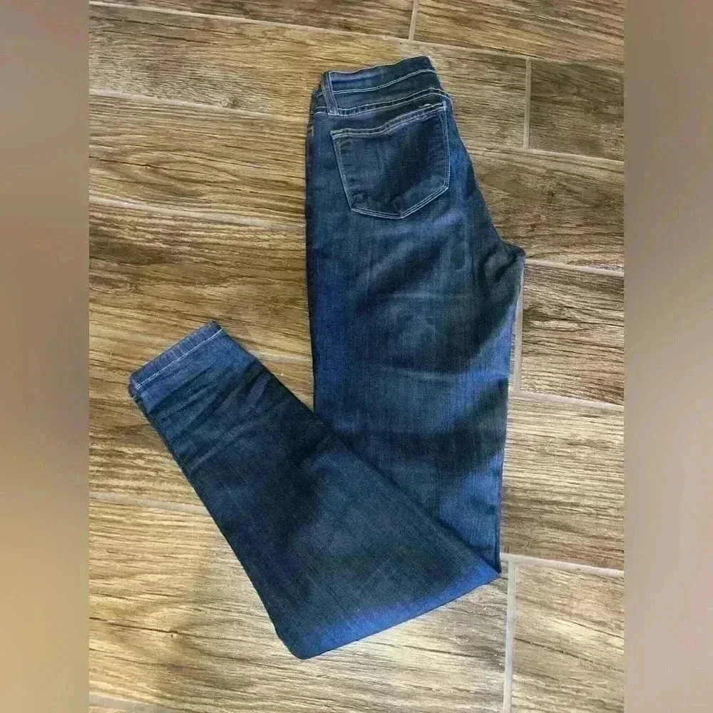 Judy blue women’s jeans - Picture 2 of 3